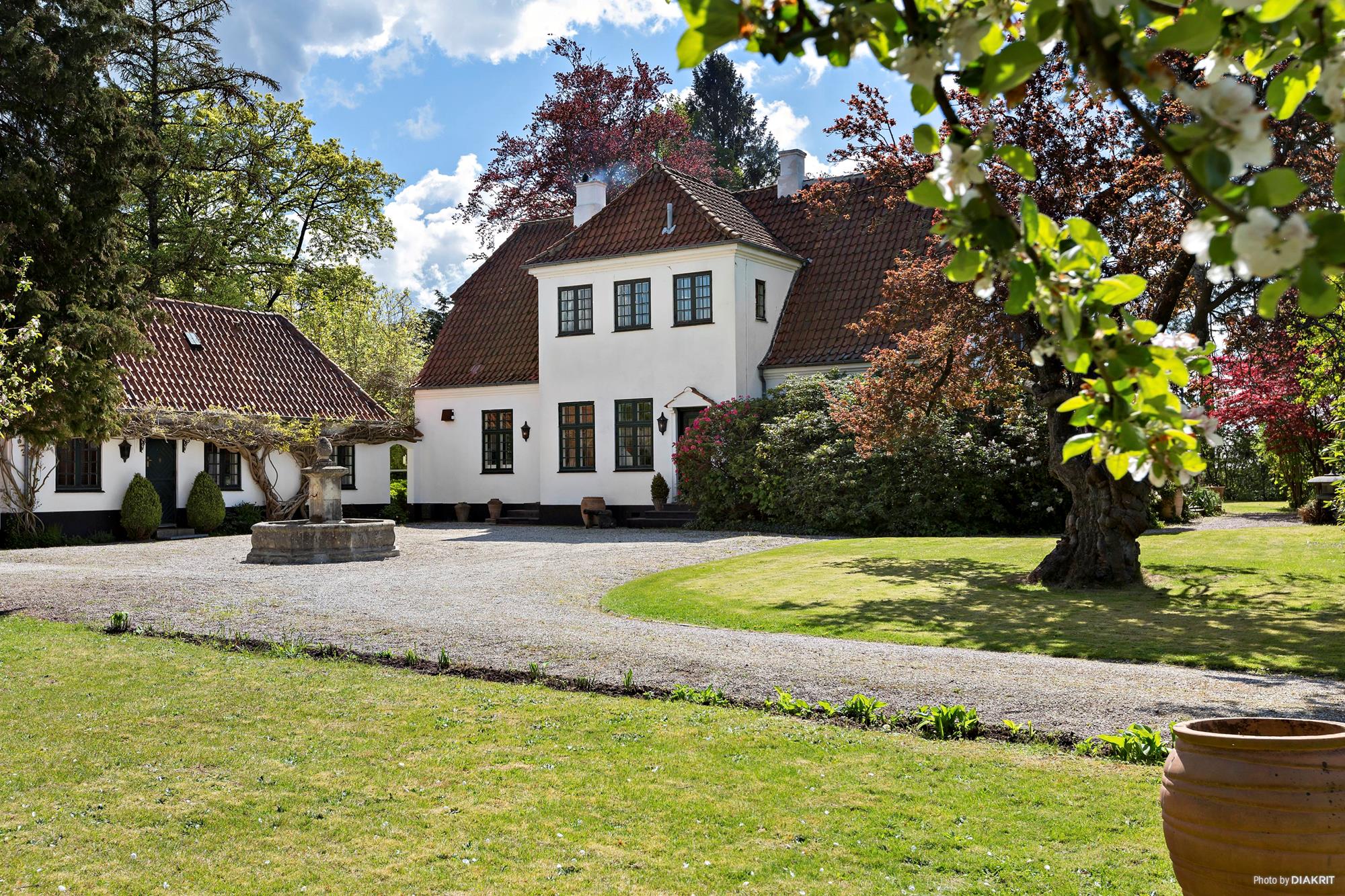 Fredsvej 5, Holte - Ejendommen