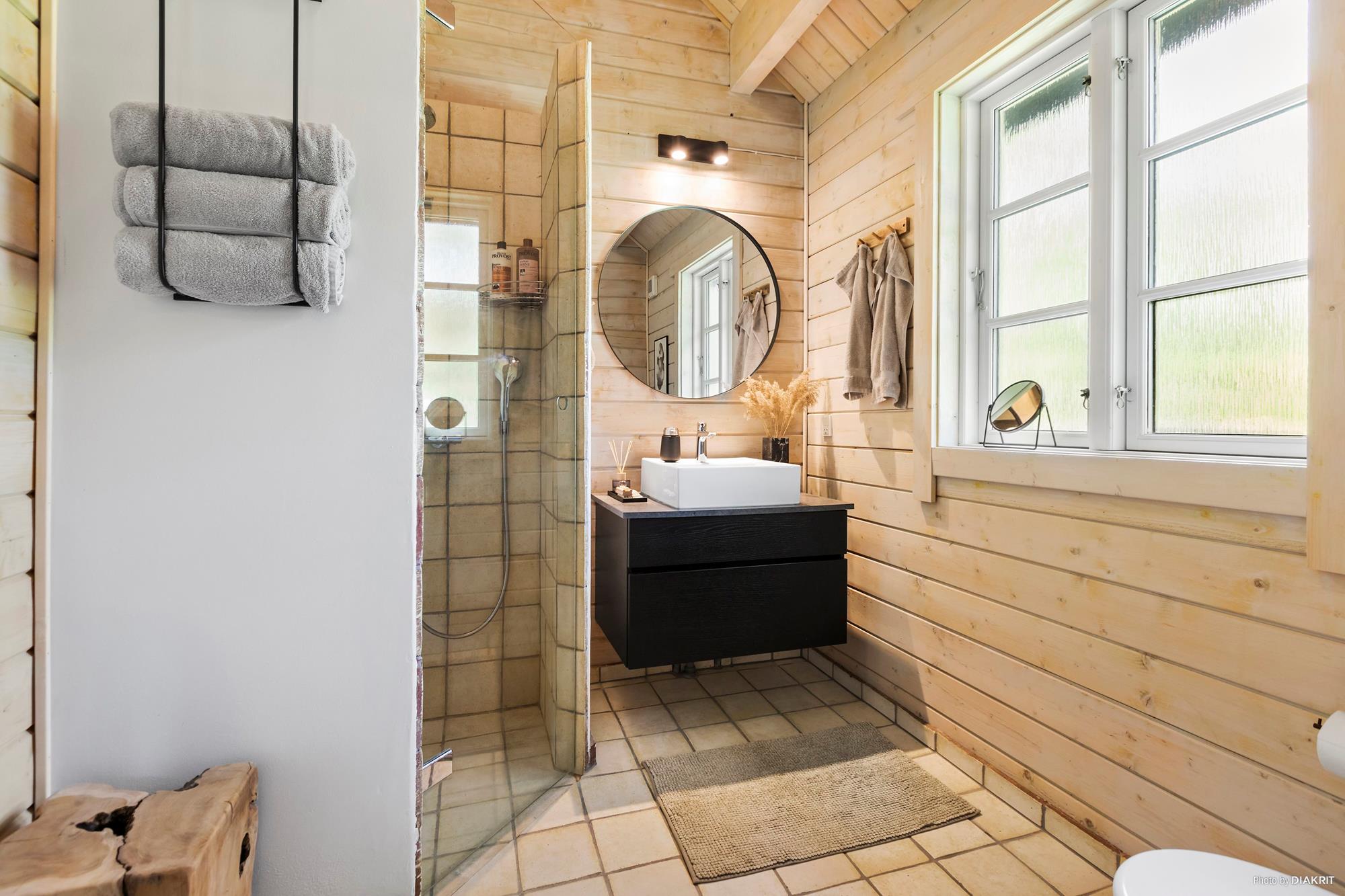 Mellemvangen 22, Rørvig - Badeværelse