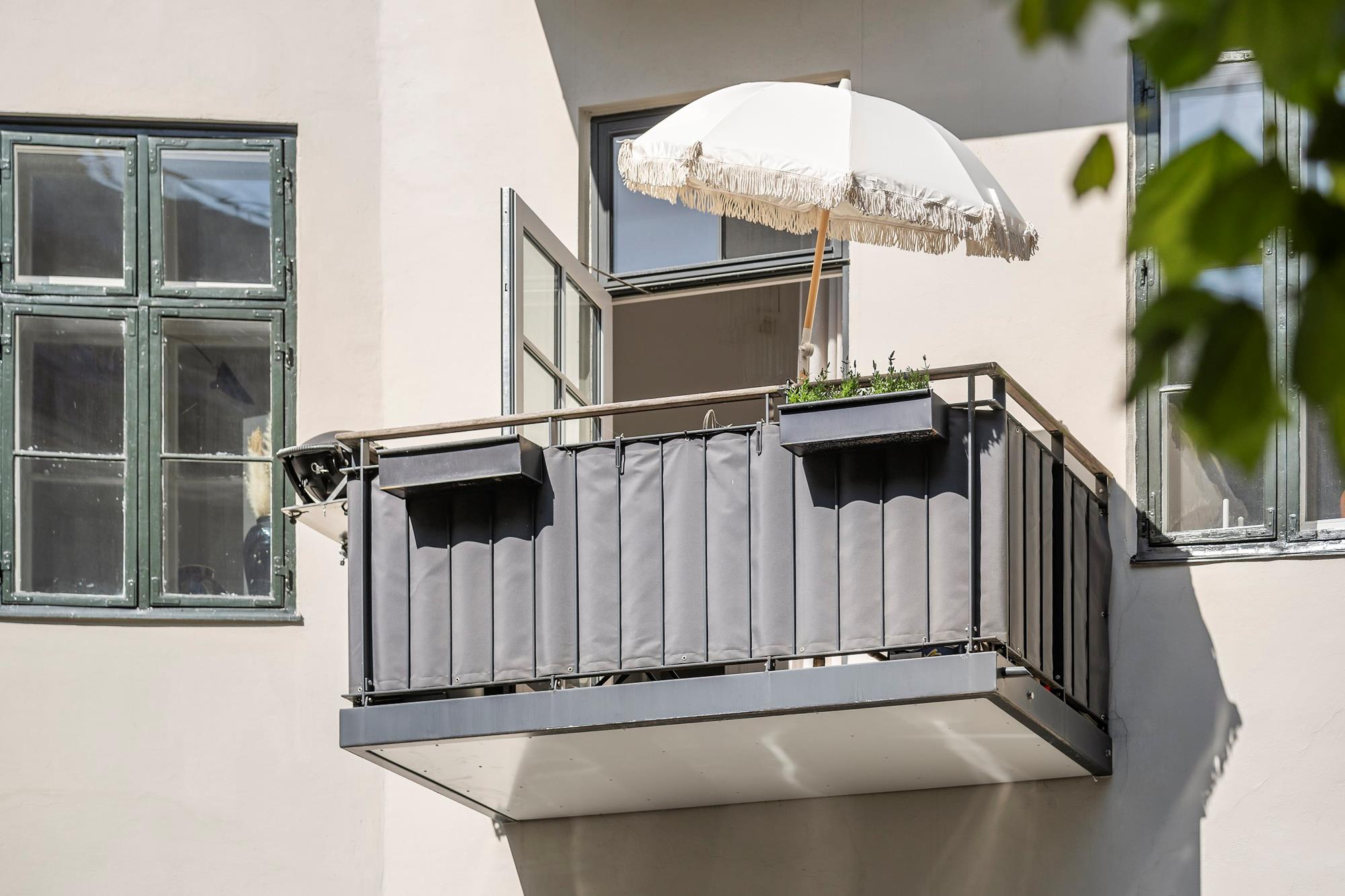 Store Strandstræde 18B, 1. 2., København K - Andet