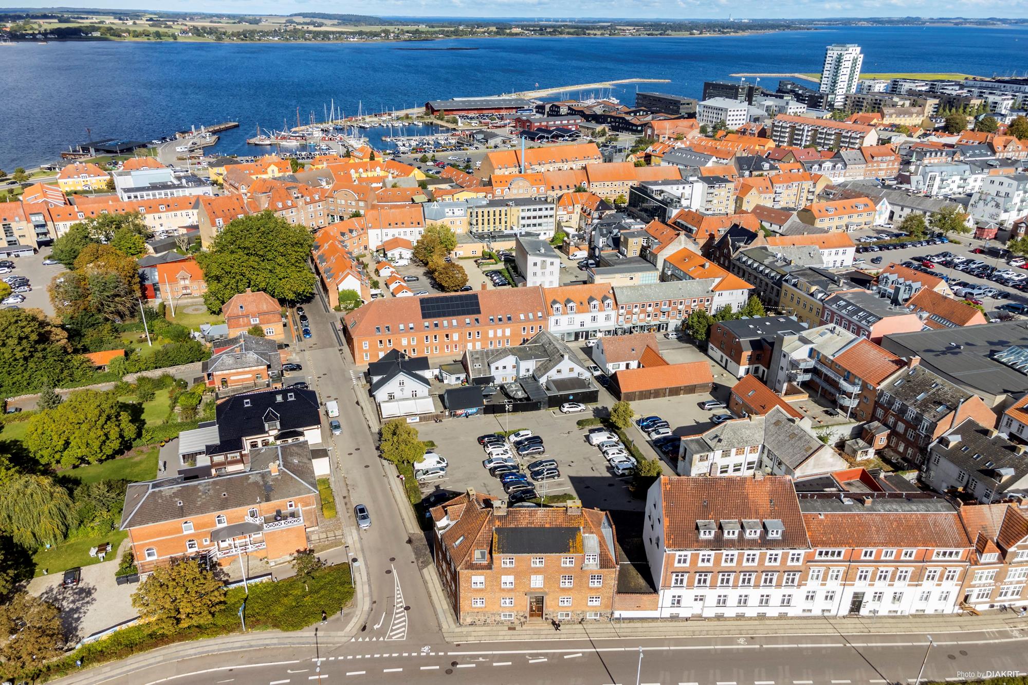 Jernbaneplads 6, 2., Holbæk - Andet